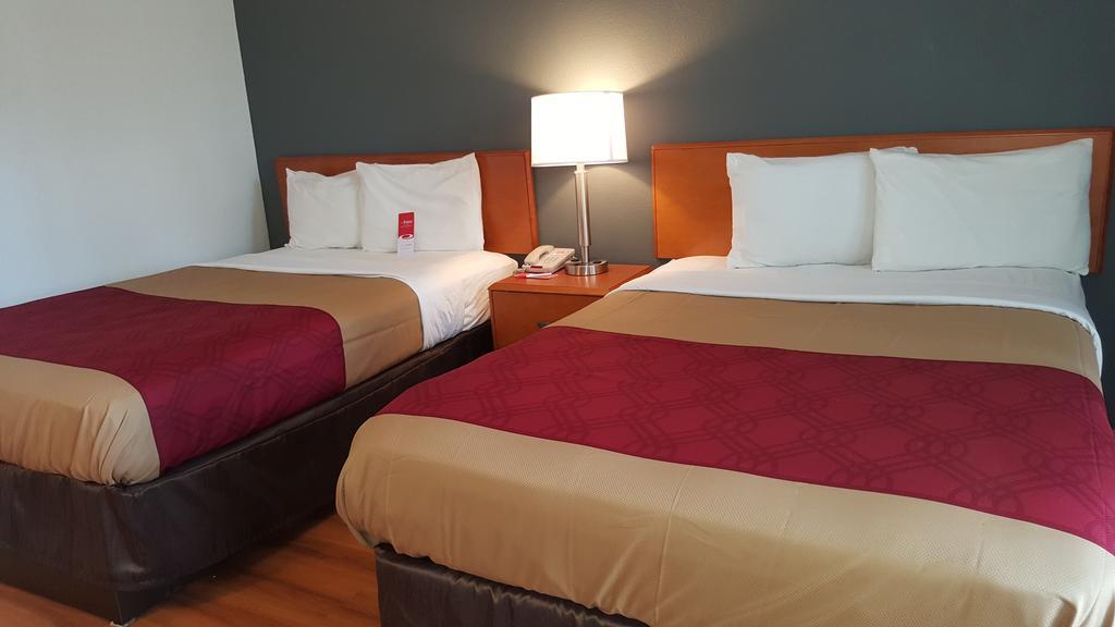 Econo Lodge Inn & Suites Johnson City Extérieur photo